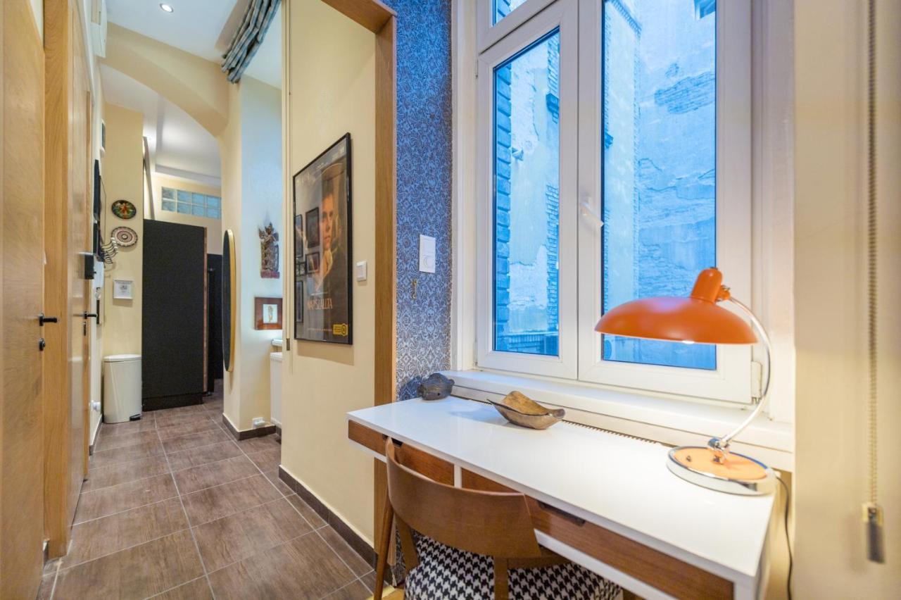 Venus Apartments - The Actor'S Den Budapeşte Dış mekan fotoğraf