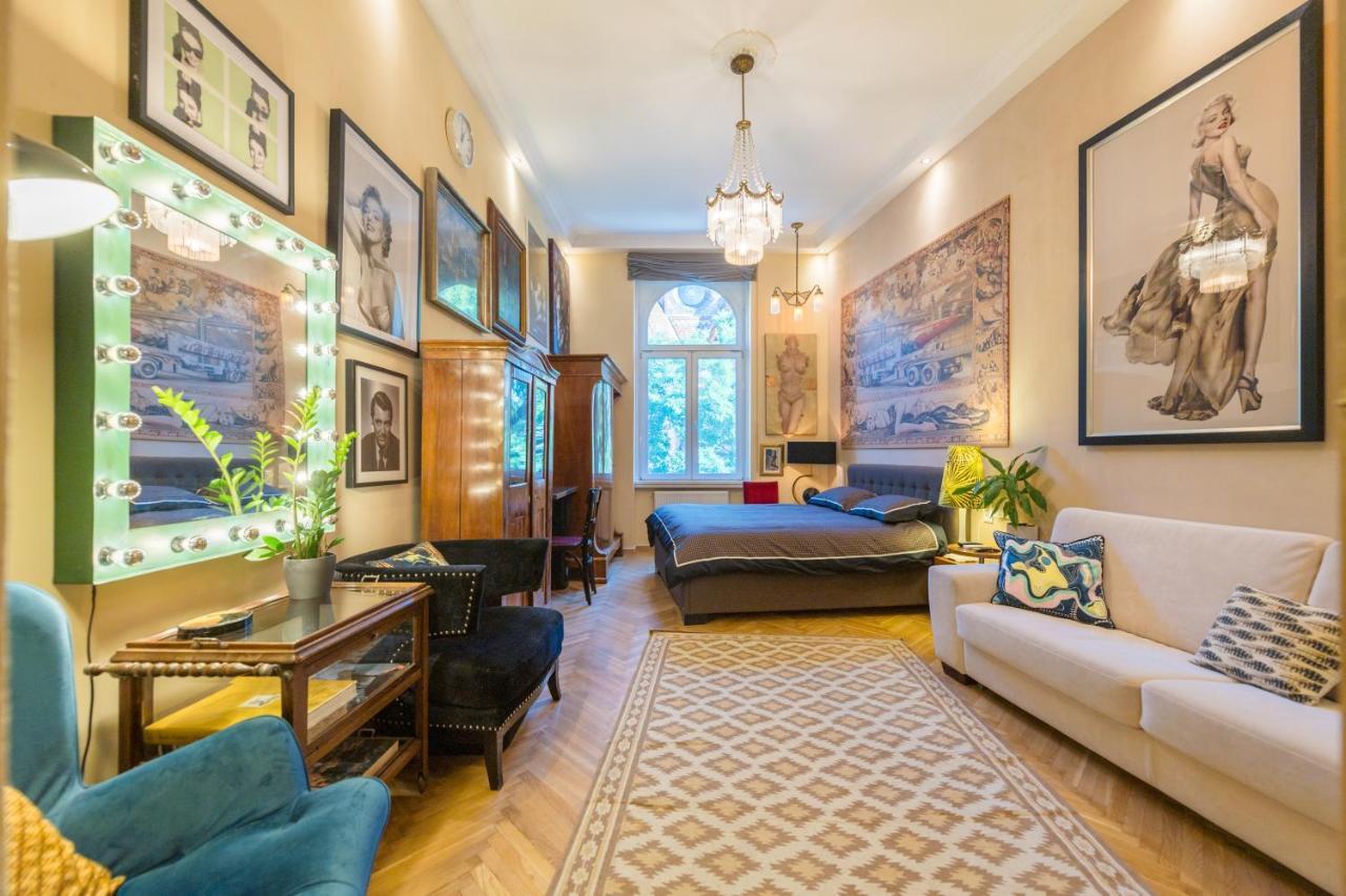 Venus Apartments - The Actor'S Den Budapeşte Dış mekan fotoğraf